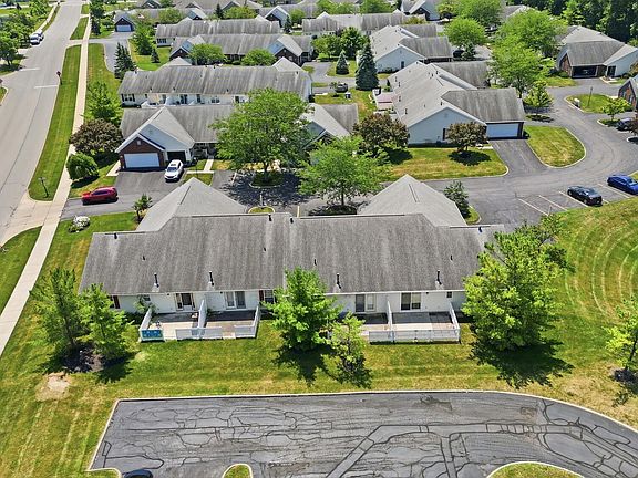 5th image of 307 Retreat Ln #307