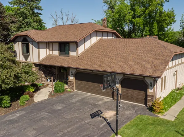 37 Butte Des Morts Ct, Appleton, WI 54914