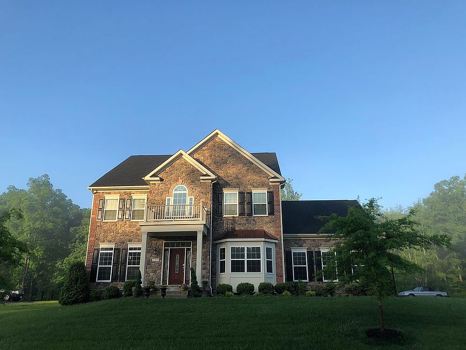1st image of 21939 Knob Hill Pl