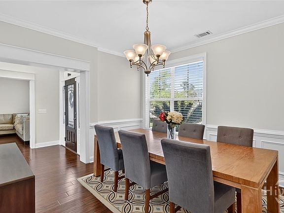 5th image of 95 Fairview Drive