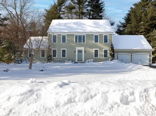 65 Harvest Ln, Bridgewater, MA 02324