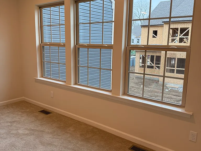 302 Milton Stamp Dr — Photo 16