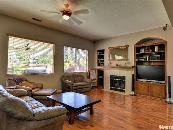 5th image of 3257 Malcolm Isl St