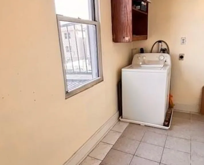 758 Hamilton St — Photo 4
