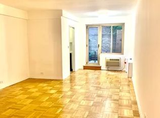 225 E 46th St APT 1H, New York, NY