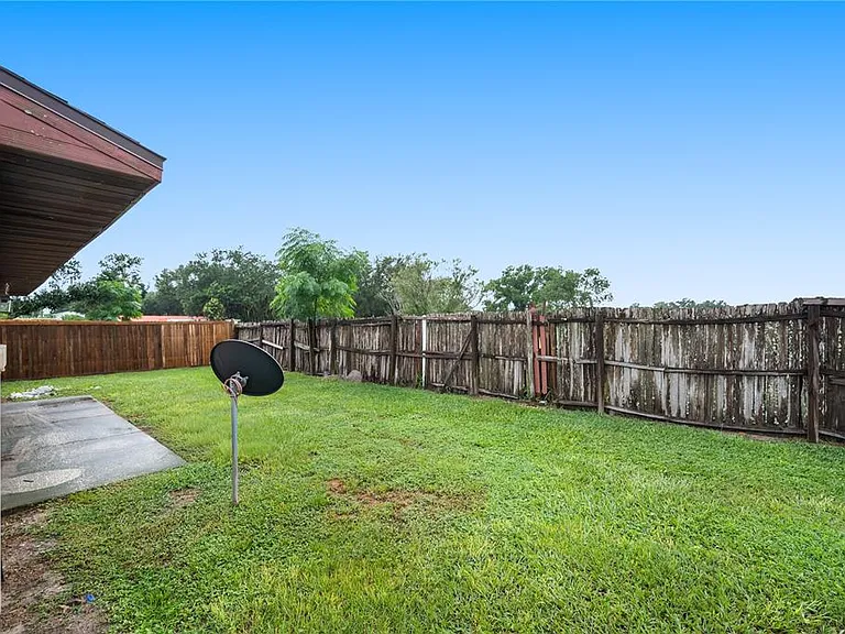 5513 Karan Ct — Photo 24