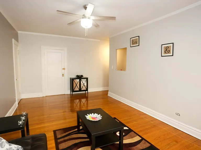 445 W Melrose St #B2 — Photo 10