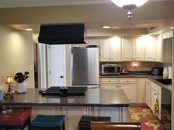 5th image of 4709 Zirkle Dr