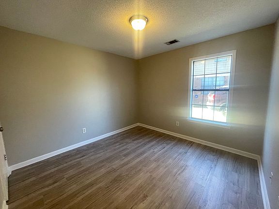 5th image of 4203 Tunbridge Pl