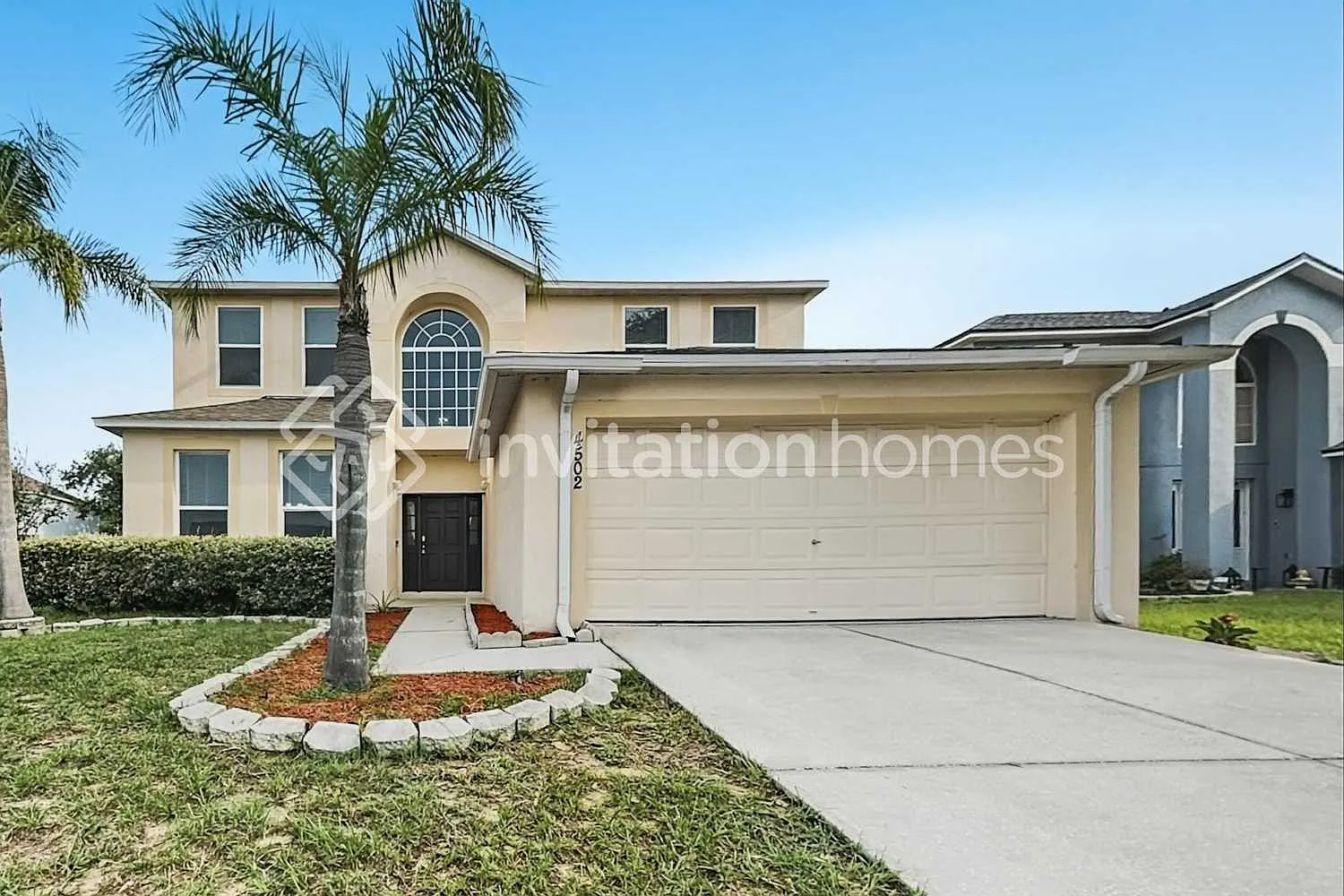 4502 Stable Dr Valrico, FL 33594 — Photo 1