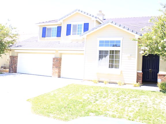 3rd image of 178 Goldenrod Ave