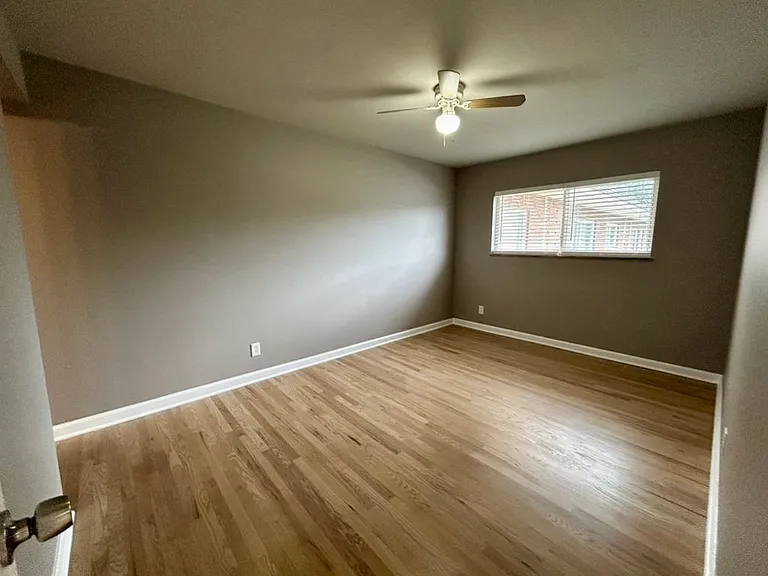 3600 Park Crest Dr #F — Photo 7