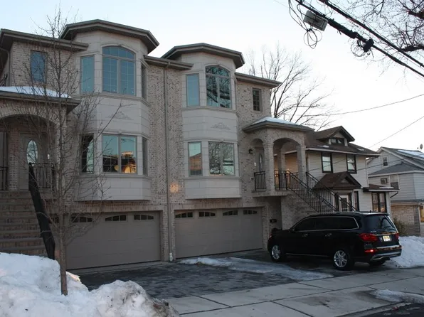 64A W Harwood Ter #A, Palisades Park, NJ 07650