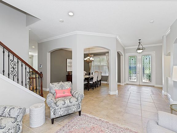 3rd image of 1071 Shadowmoss Cir