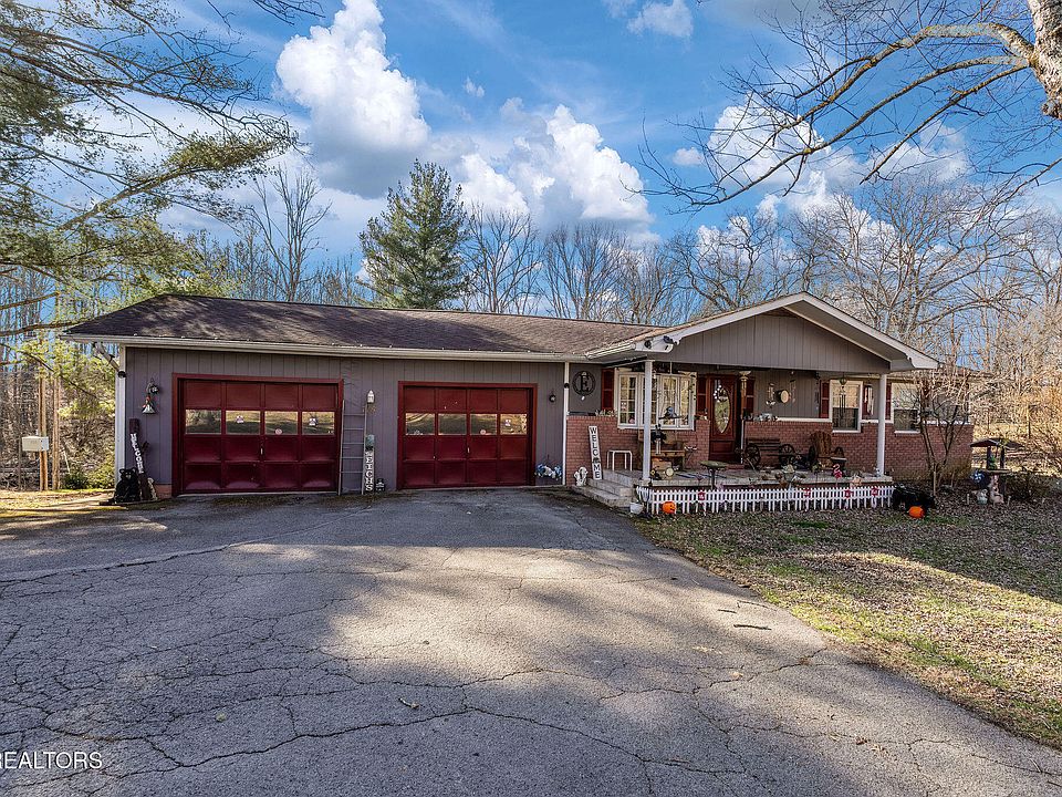 1st image of 715 Robin Dr