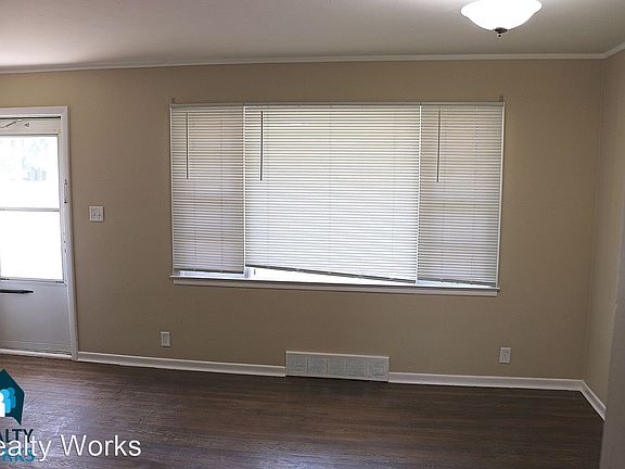 4th image of 3002 S 35th St