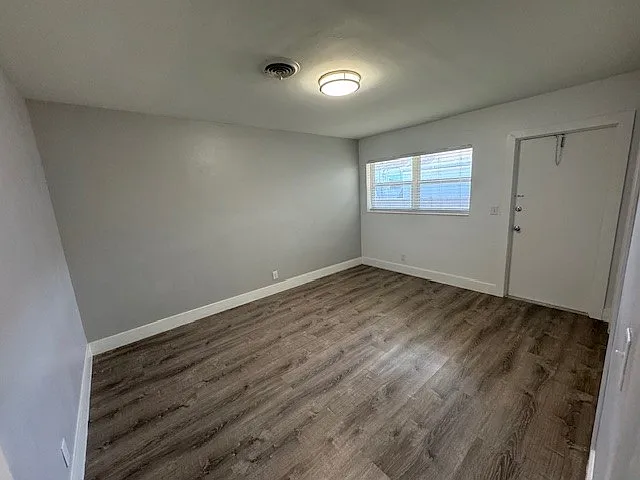 2436 Van Buren St — Photo 11