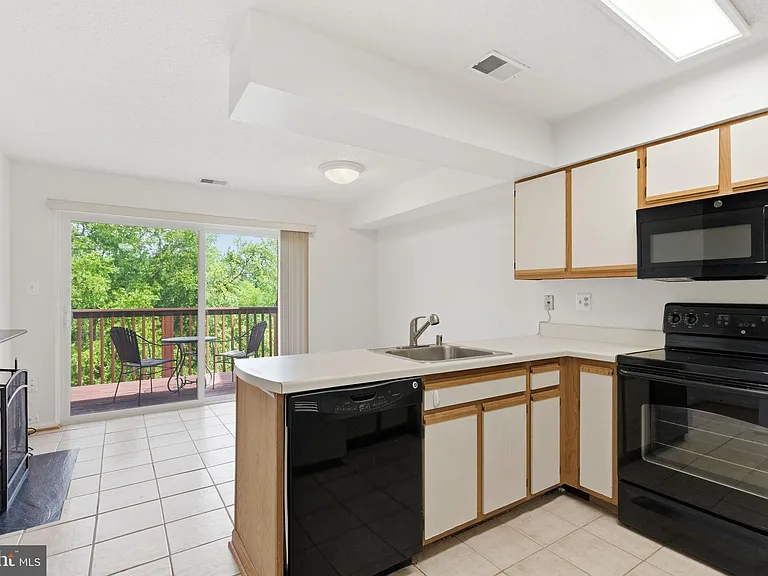 18315 Leman Lake Dr #705 — Photo 8