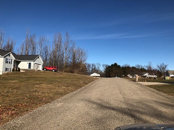 4th image of 4656 Red Bud Ct N