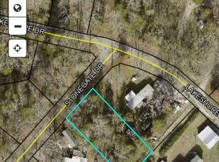 622 Stonegate Dr, Burnside, KY 42519