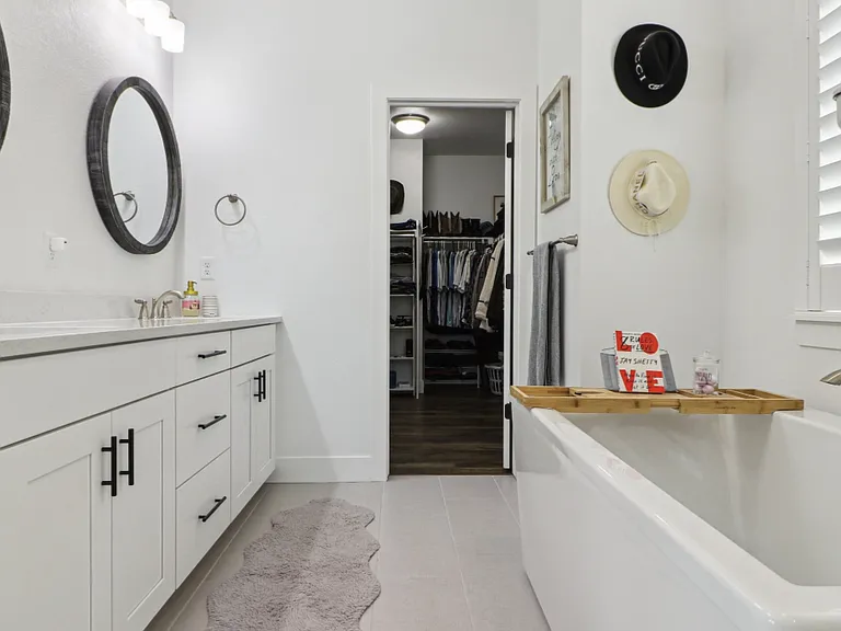 10534 Oncilla Ln — Photo 10