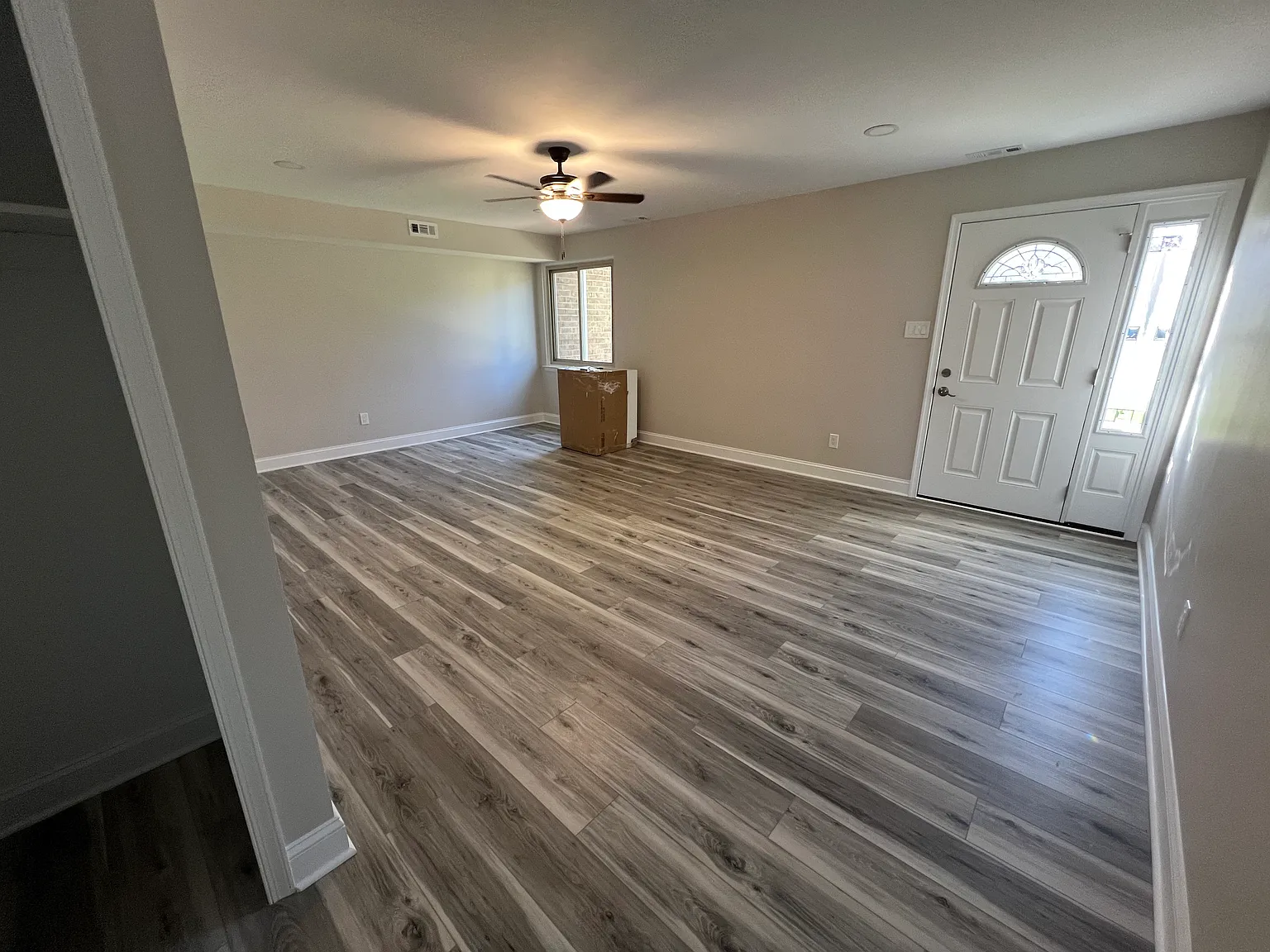 4913 Oxford Ct — Photo 3