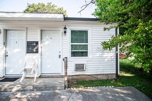 2311 Holbrook Dr #6 Photo 1
