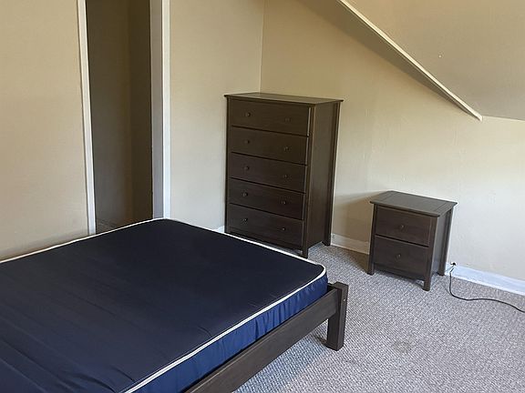 3rd image of 535 Algoma Blvd #1