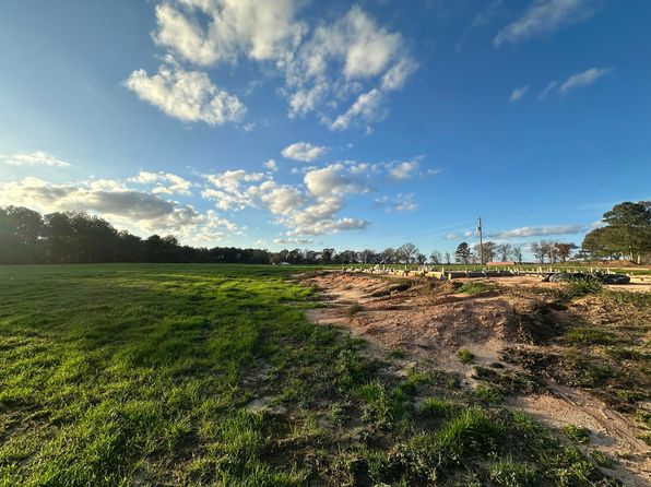 8 Bryant Ridge Ln, Mount Olive, MS 39119