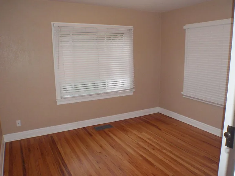 1321 Eudora St — Photo 10