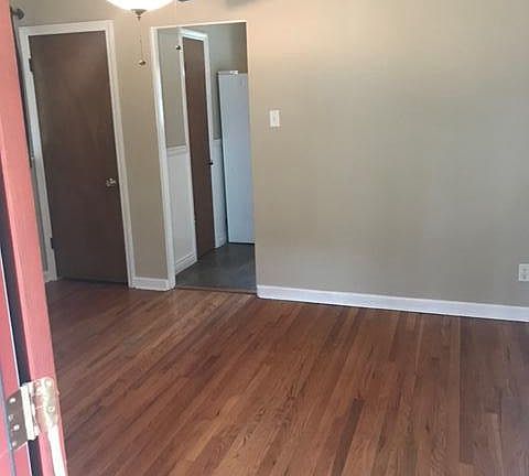 3rd image of 965 Saint Patrice Ln