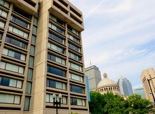 225 Massachusetts Ave #906, Boston, MA 02115