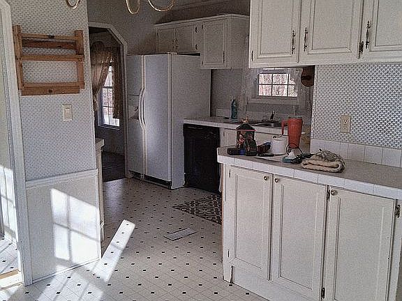 2nd image of 5704 Hunter Rd