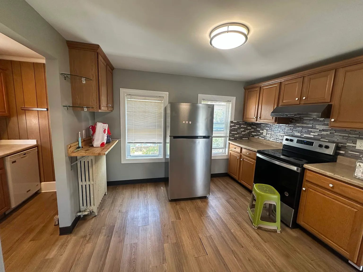 2 bed, 1012 sqft, $2,500 — Photo 3