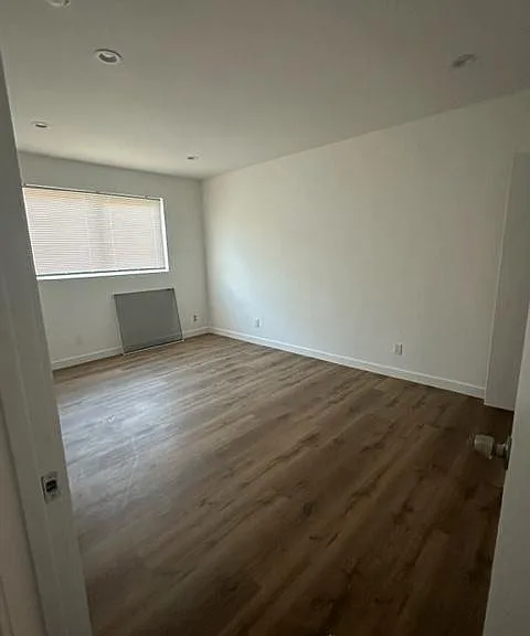 12001 Burbank Blvd #4 — Photo 3