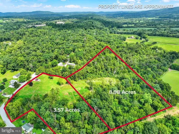 245 Bumble Bee Rd, Wellsville, PA 17365