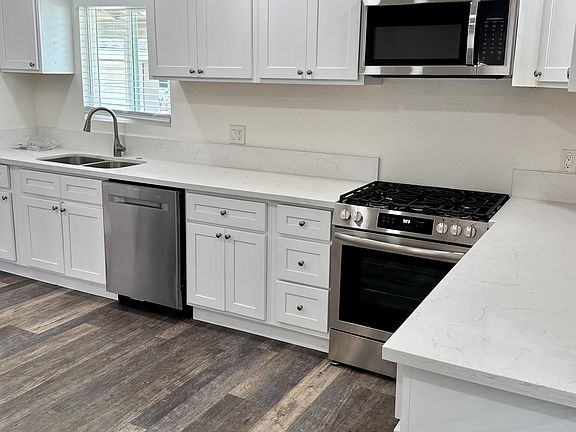 3rd image of 8441 Gilford Cir
