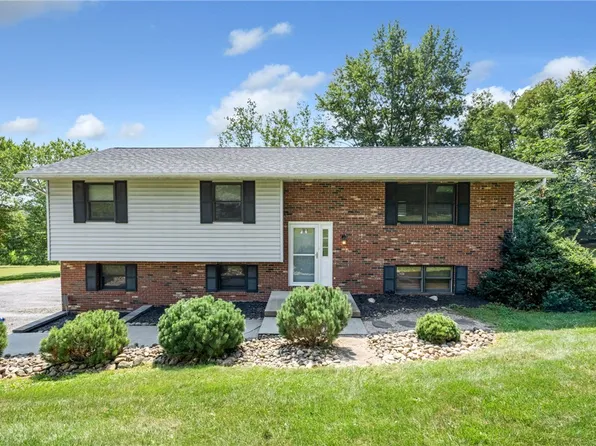 212 Wises Grove Rd, New Brighton, PA 15066