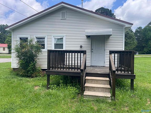 2nd image of 3412 California St
