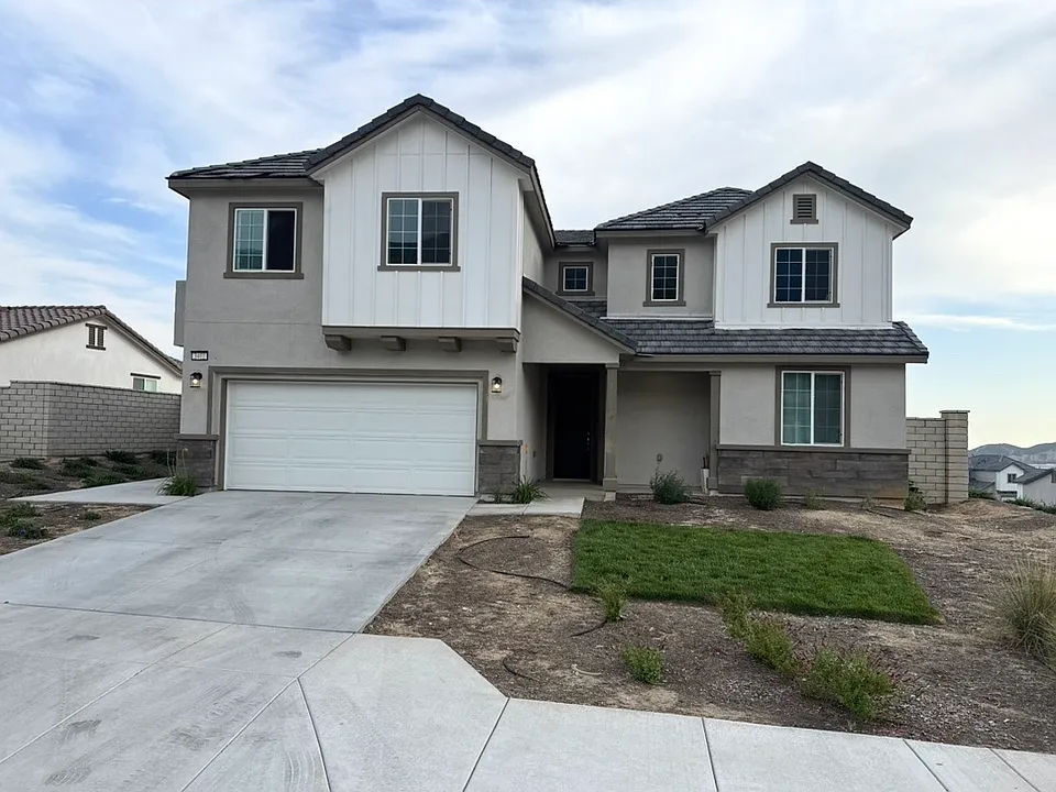 3401 E Ketring Ct #1
