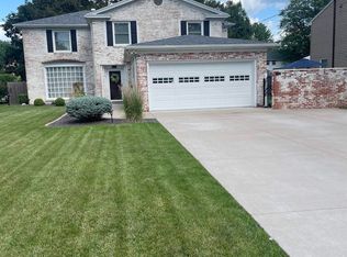 1667 N Cherry St, Galesburg, IL 61401