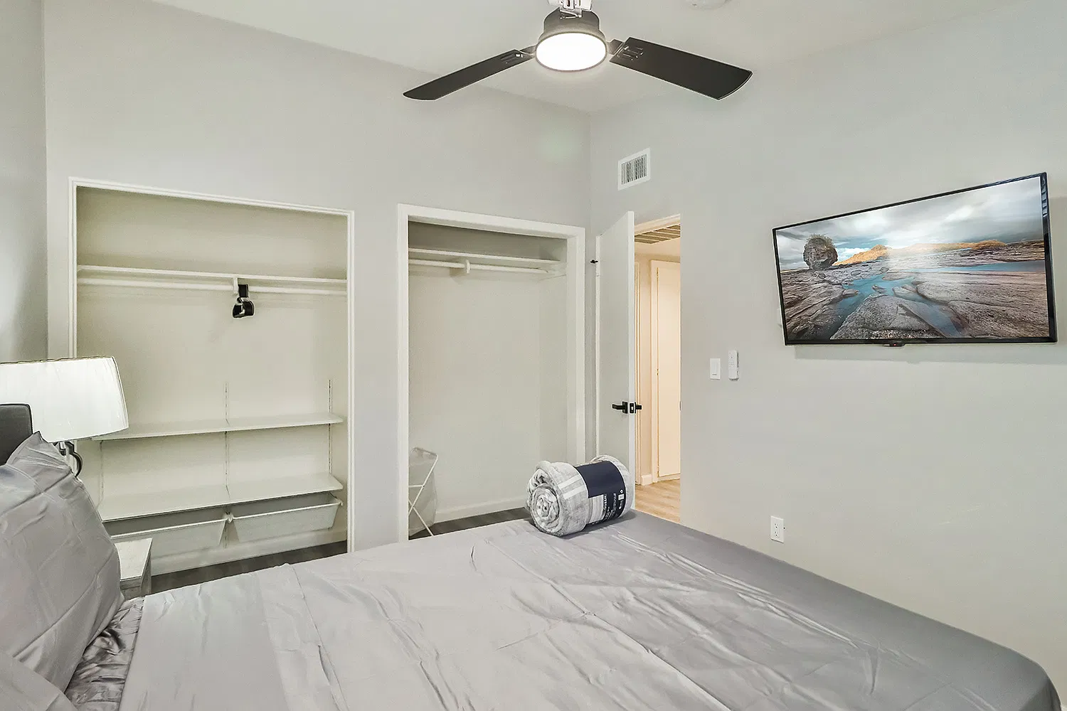 6561 Kelvin Ave — Photo 4