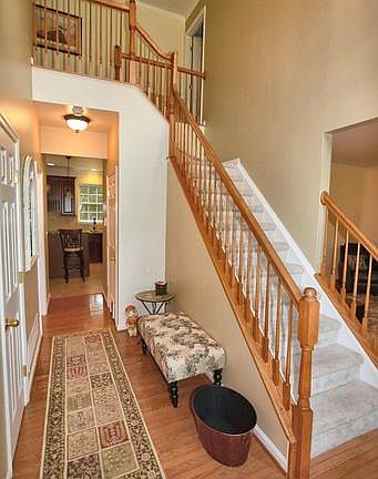 4th image of 413 Blairfield Ct
