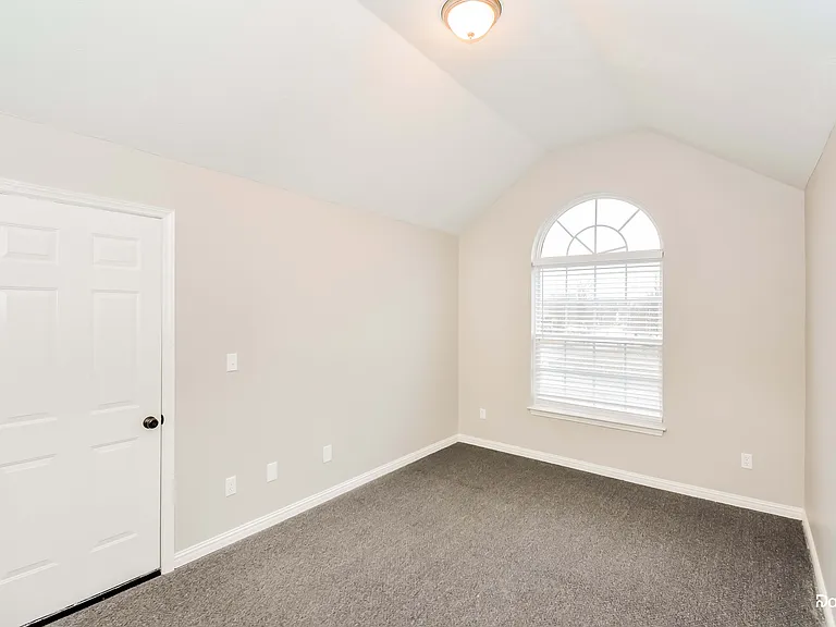 364 Davids Way — Photo 10