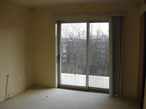4th image of 5300 Walnut Ave APT 14E
