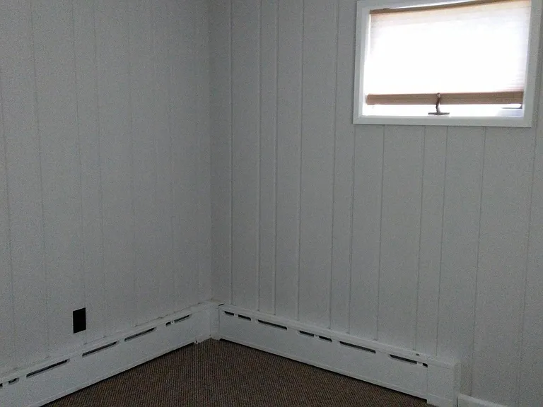 4 Henderson Ave — Photo 9