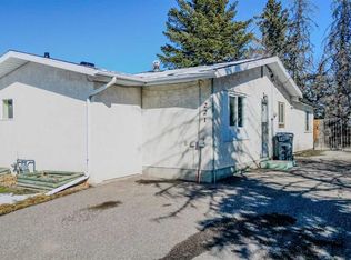 221 N 250 E, Raymond, AB T0K2S0