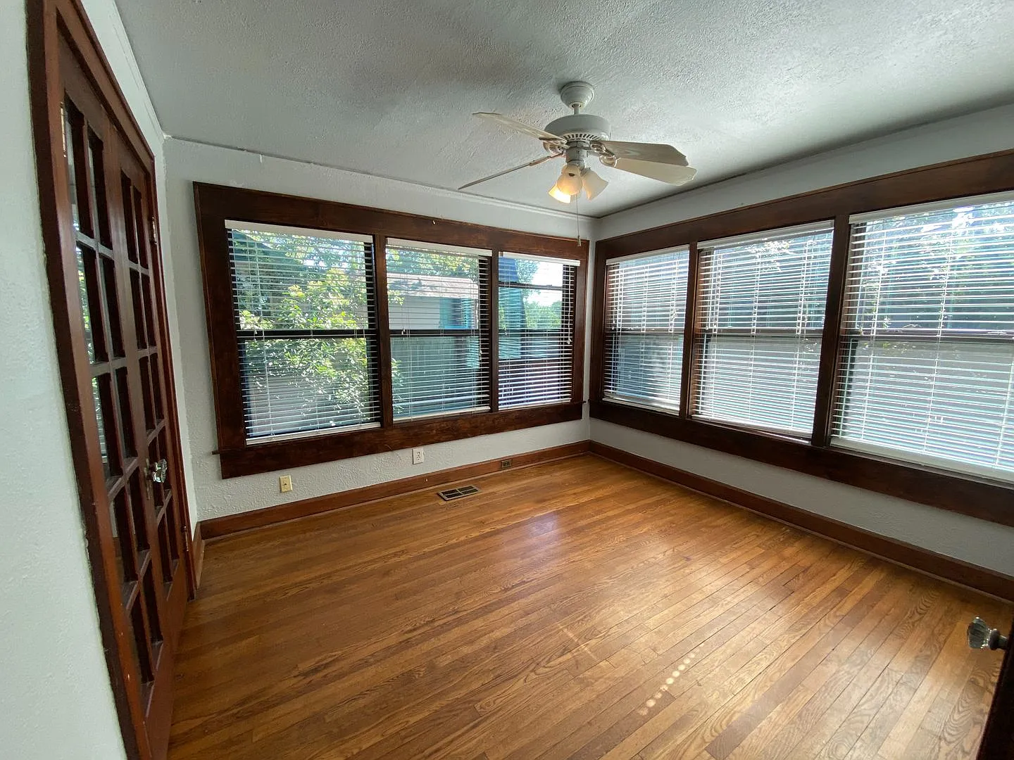 2830 San Gabriel Street — Photo 2