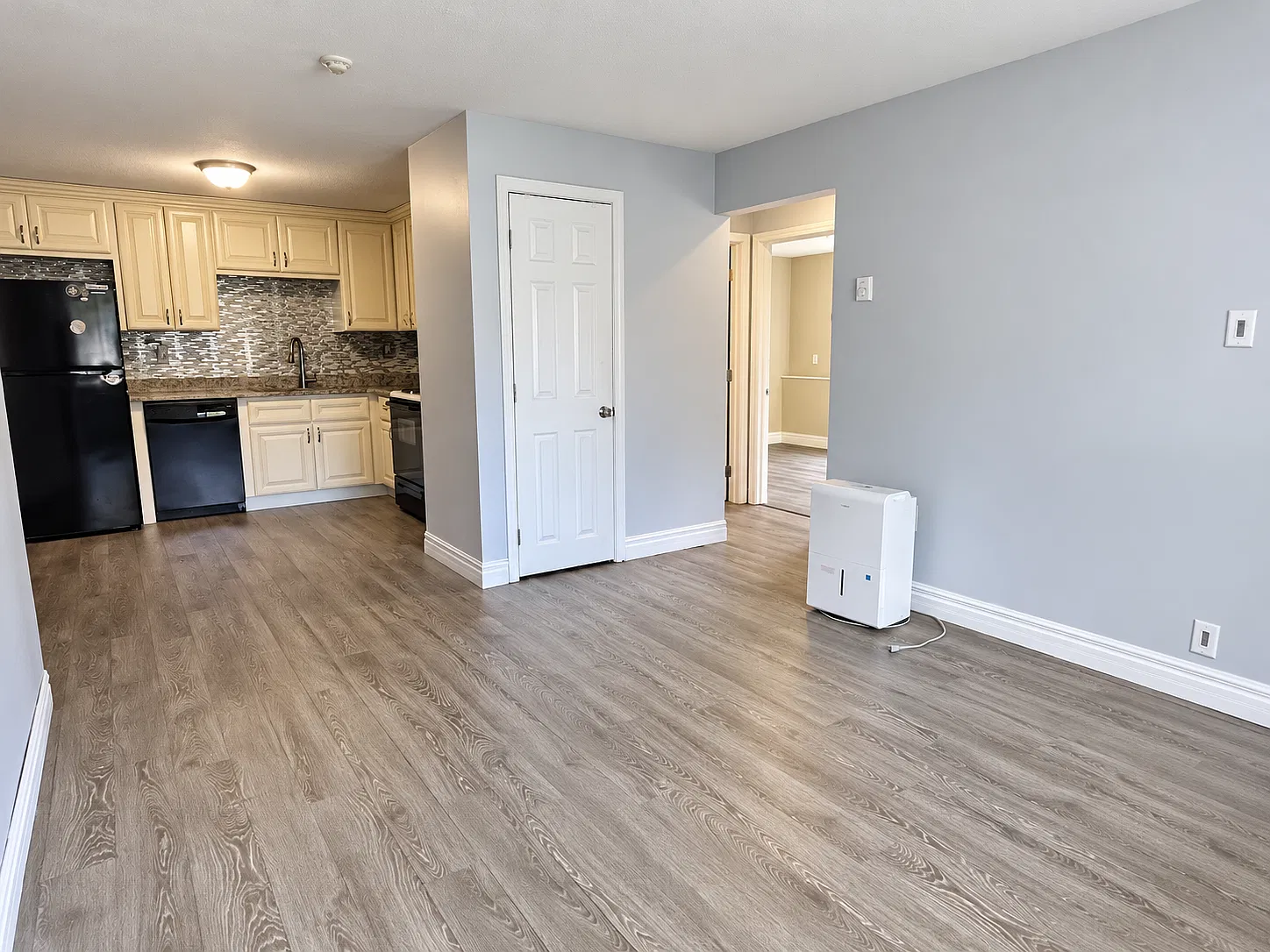 2 bed, 778 sqft, $1,650 — Photo 2
