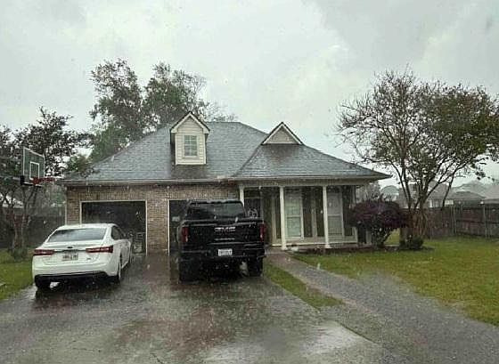 1st image of 203 Twin Lakes Dr